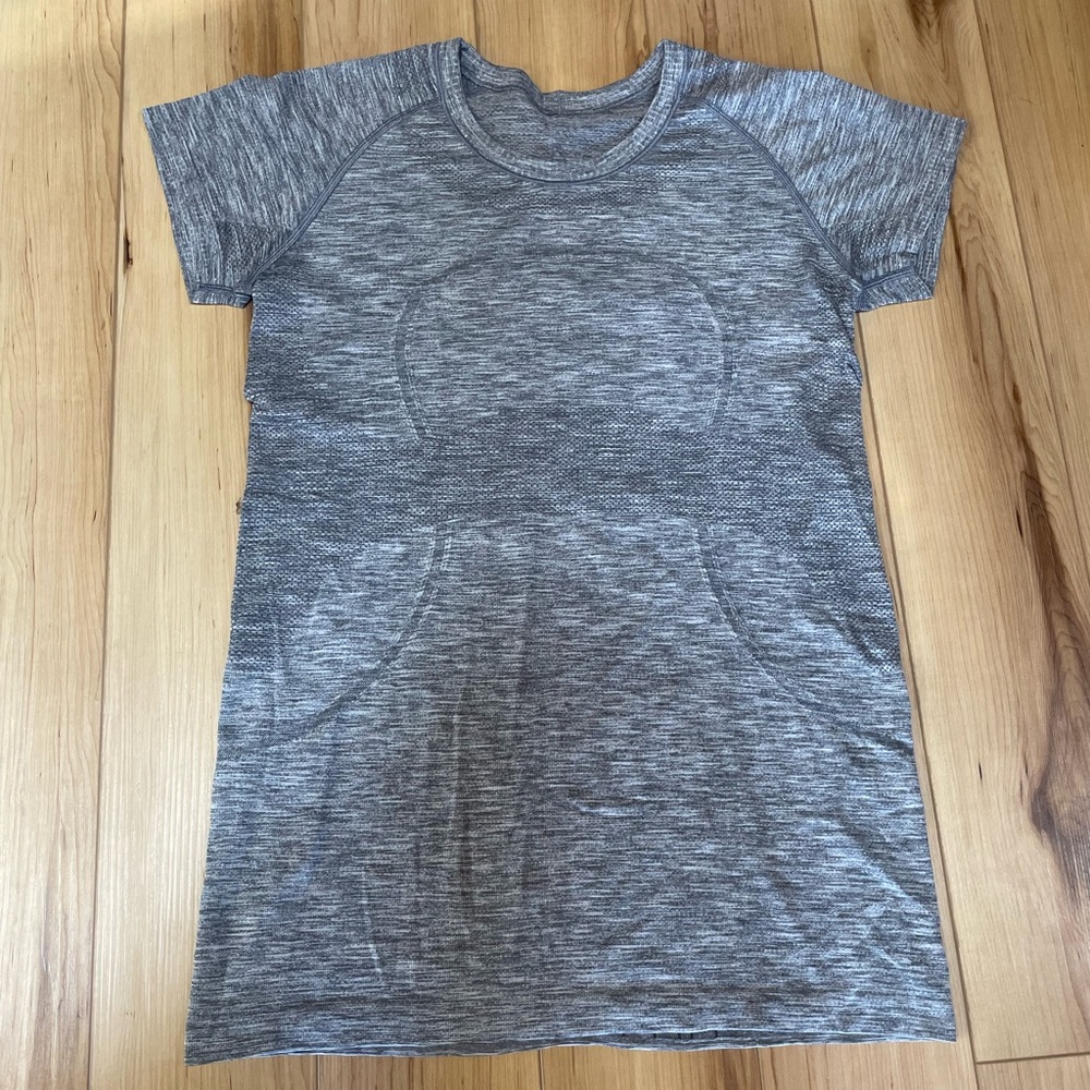 Lululemon Swiftly Tech Short Sleeve Shirt, Size: 6.